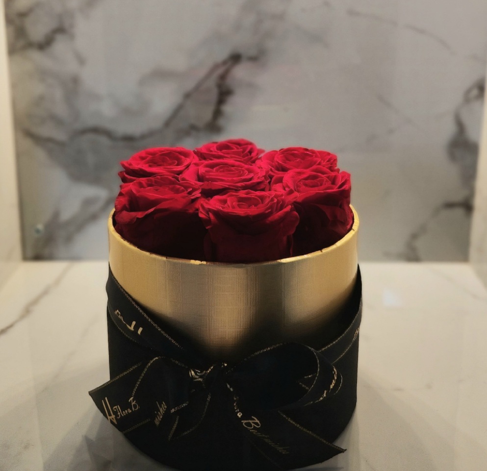 Preserved Roses I 7 roses in Box I Gifts for her I Forever Eternal Roses - BAS Kuwait